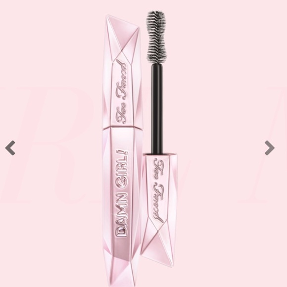 ❌SOLD❌ Too Faced Damn Girl 24 Hour Mascara - Picture 3 of 8